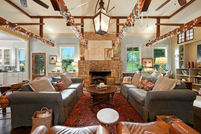 179 springlake dr, Gladewater, TX 75647