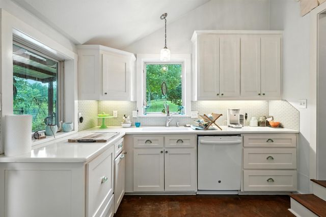 179 springlake dr, Gladewater, TX 75647