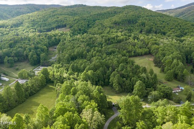 2833 East Oakland Avenue, Johnson City, TN 37601