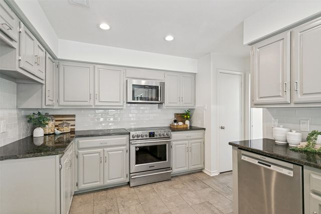 1204 Syracuse Circle, Plano, TX 75075
