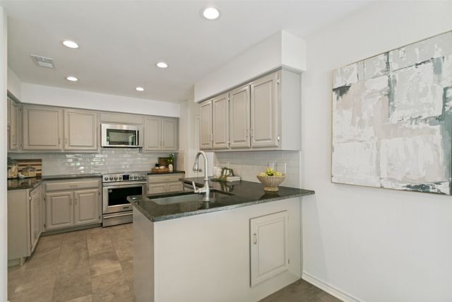 1204 Syracuse Circle, Plano, TX 75075