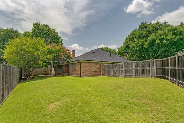1204 Syracuse Circle, Plano, TX 75075