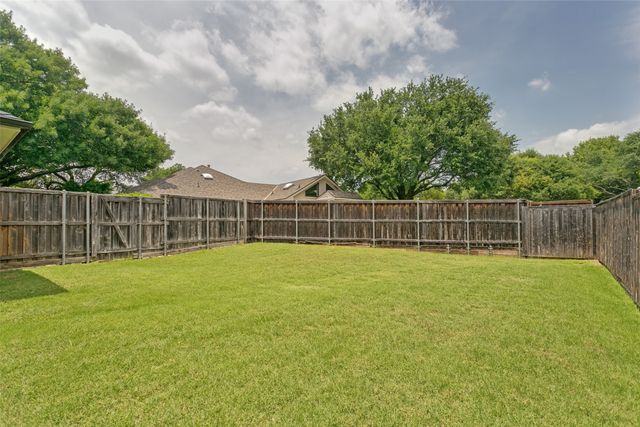 1204 Syracuse Circle, Plano, TX 75075
