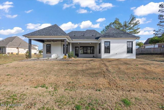 111 Grand Oak Boulevard, Clinton, MS 39056