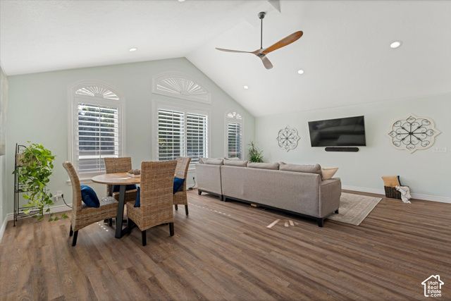 1622 E ROYAL OAK CIR, Sandy, UT 84092