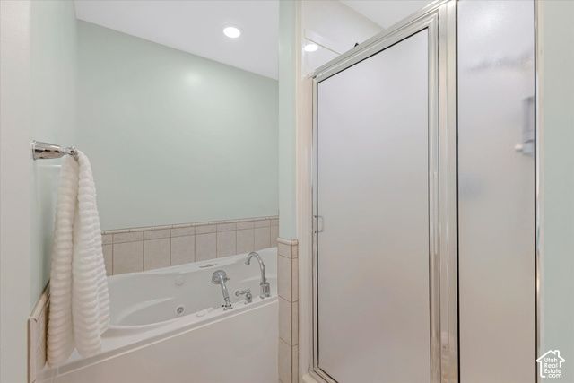 1622 E ROYAL OAK CIR, Sandy, UT 84092