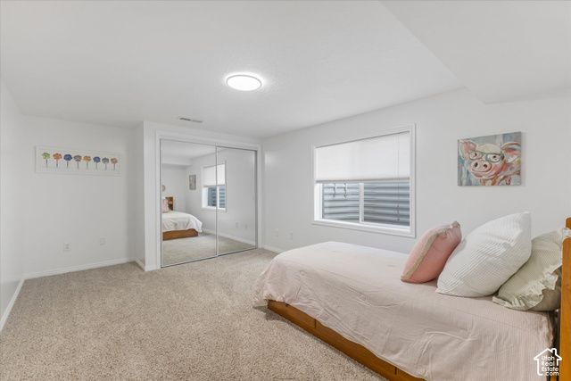 1622 E ROYAL OAK CIR, Sandy, UT 84092