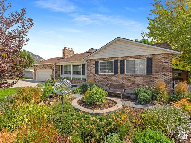 1622 E ROYAL OAK CIR, Sandy, UT 84092