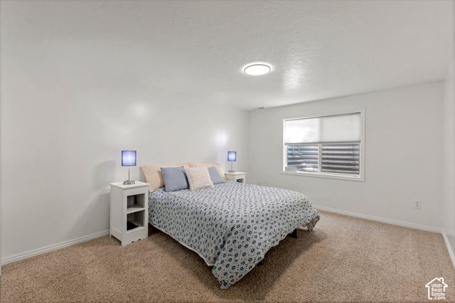 1622 E ROYAL OAK CIR, Sandy, UT 84092