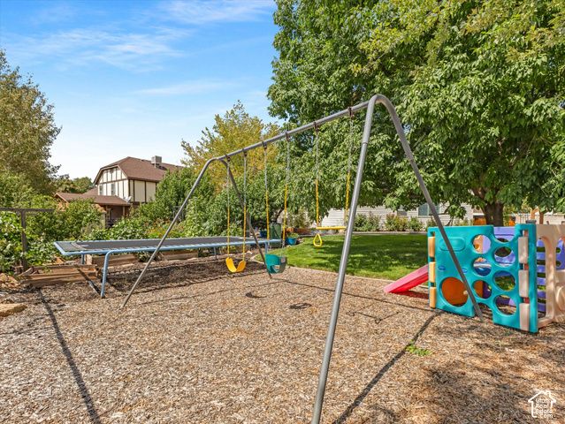 1622 E ROYAL OAK CIR, Sandy, UT 84092