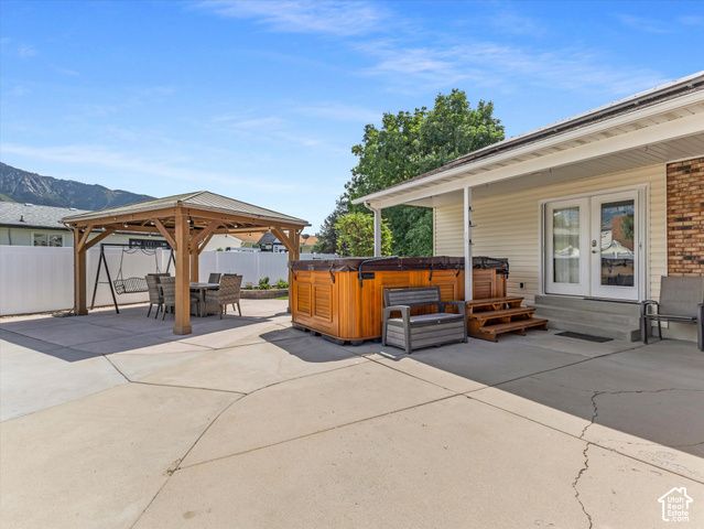 1622 E ROYAL OAK CIR, Sandy, UT 84092