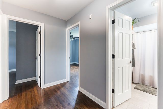 7 N Lincoln Avenue, Addison, IL 60101