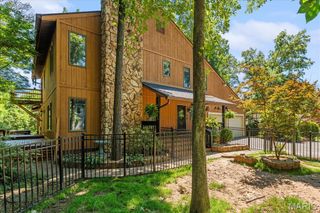 11 Cross Drive, Belleville, IL 62220