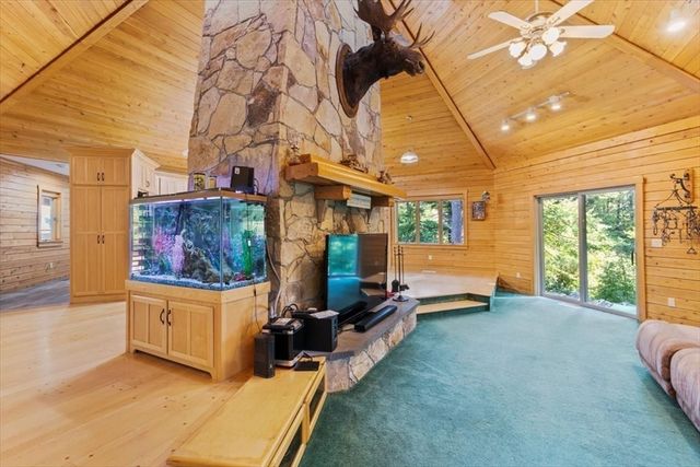 163 Loon Hill Rd, Dracut, MA 01826