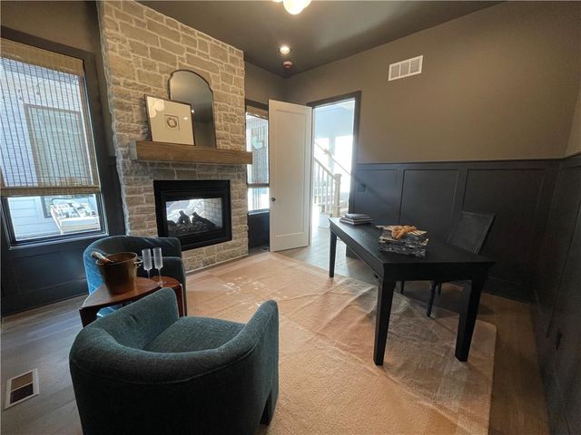 5125 W 73rd Street, Prairie Village, KS 66208