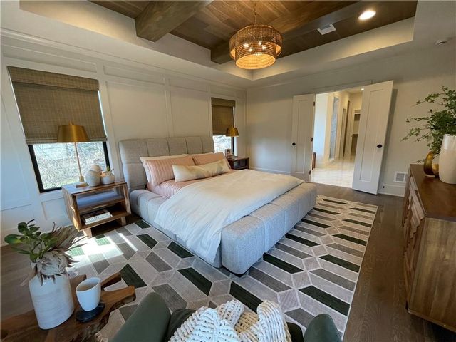 5125 W 73rd Street, Prairie Village, KS 66208