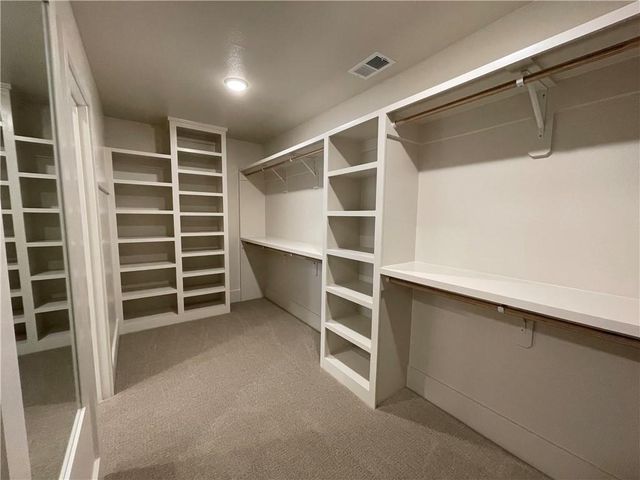 5125 W 73rd Street, Prairie Village, KS 66208