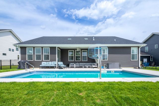 14141 Slate Drive, Dyer, IN 46311