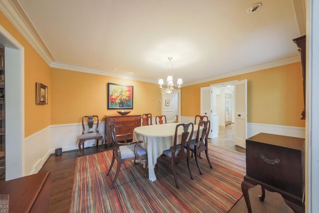1024 Buckingham Road, Grosse Pointe Park, MI 48230