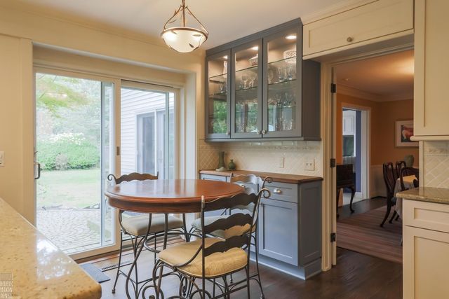 1024 Buckingham Road, Grosse Pointe Park, MI 48230