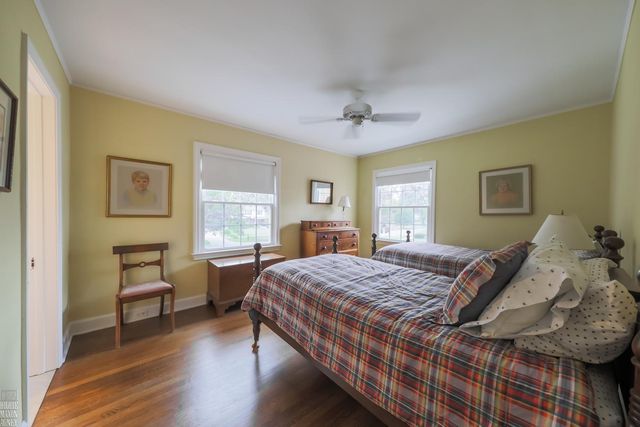 1024 Buckingham Road, Grosse Pointe Park, MI 48230