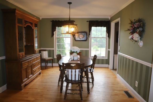 30 Sylvan Circle, Belchertown, MA 01007