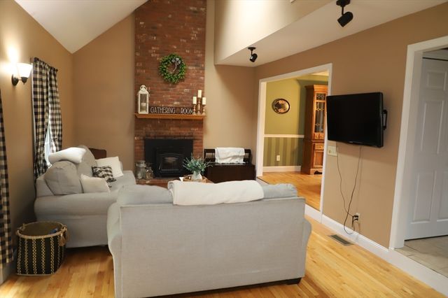 30 Sylvan Circle, Belchertown, MA 01007