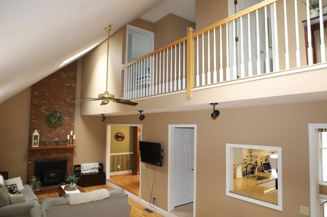 30 Sylvan Circle, Belchertown, MA 01007