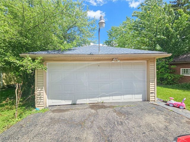 119 N Hartford Avenue, Youngstown, OH 44509