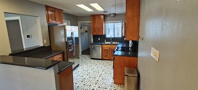 2532 Ryan Avenue, Fort Worth, TX 76110