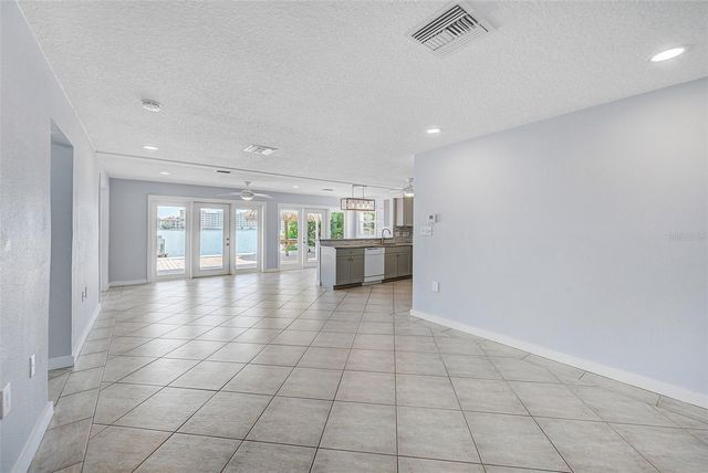 857 180TH AVENUE E, Redington Shores, FL 33708