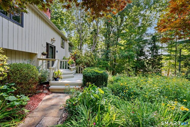 40 Beechwood Lane, Ridgefield, CT 06877