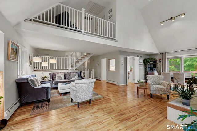 40 Beechwood Lane, Ridgefield, CT 06877