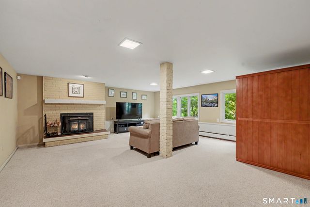40 Beechwood Lane, Ridgefield, CT 06877