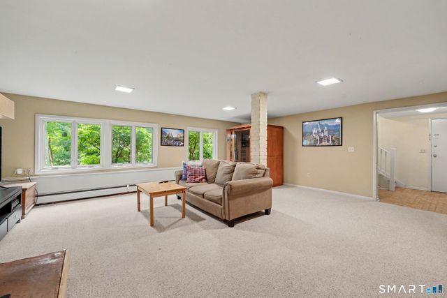 40 Beechwood Lane, Ridgefield, CT 06877