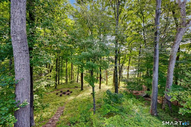40 Beechwood Lane, Ridgefield, CT 06877
