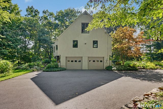 40 Beechwood Lane, Ridgefield, CT 06877