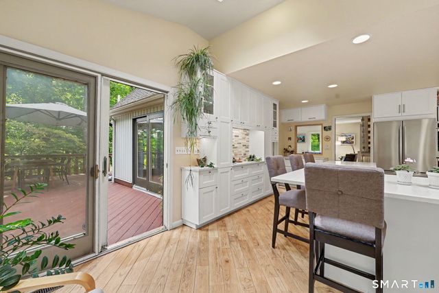 40 Beechwood Lane, Ridgefield, CT 06877