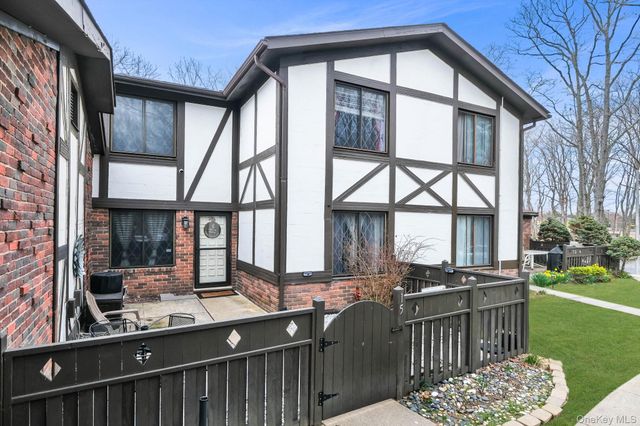 15 Birchwood Road, Medford, NY 11763