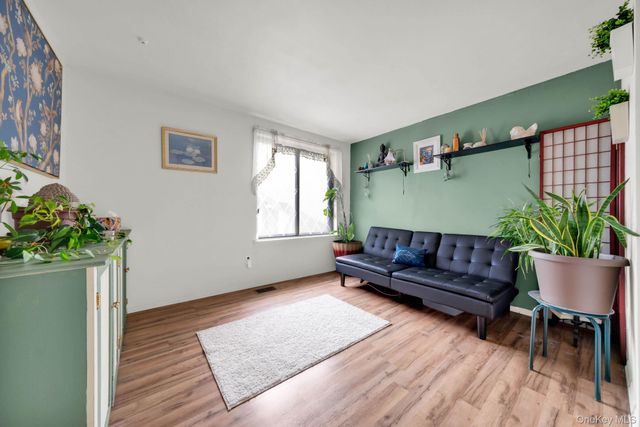 15 Birchwood Road, Medford, NY 11763