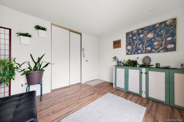 15 Birchwood Road, Medford, NY 11763