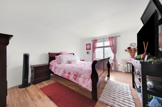 15 Birchwood Road, Medford, NY 11763