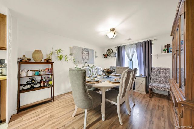 15 Birchwood Road, Medford, NY 11763