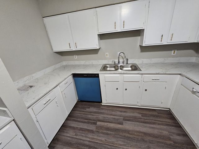 1077 Harold Dr, Nashville, TN 37217
