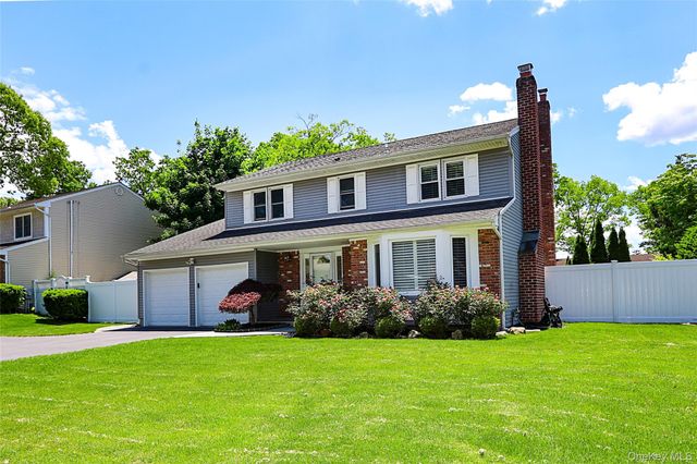 4 Quincy Lane, Smithtown, NY 11787