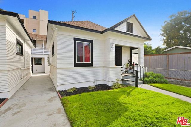 528 Daisy Avenue, Long Beach, CA 90802