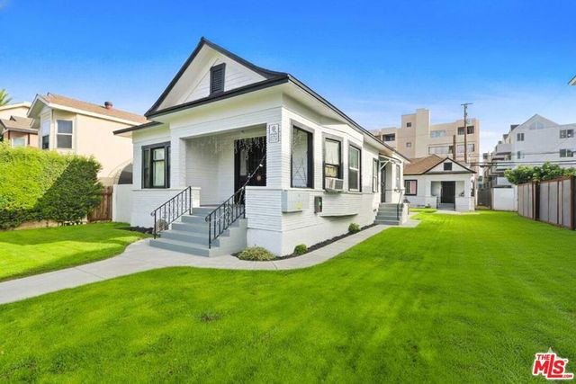 528 Daisy Avenue, Long Beach, CA 90802