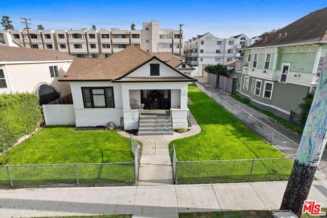 528 Daisy Avenue, Long Beach, CA 90802