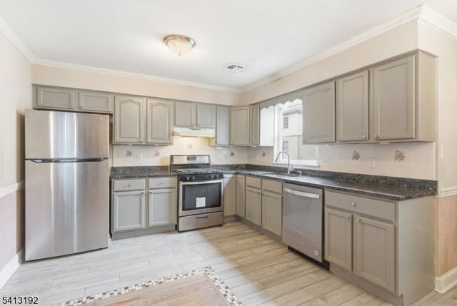 96 N 5Th St, Newark City, NJ 07107