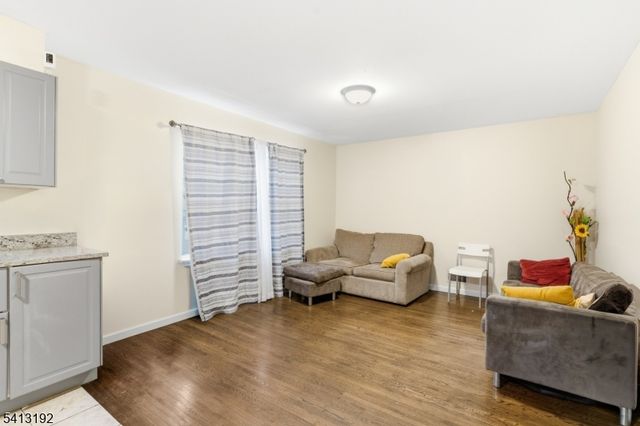 96 N 5Th St, Newark City, NJ 07107